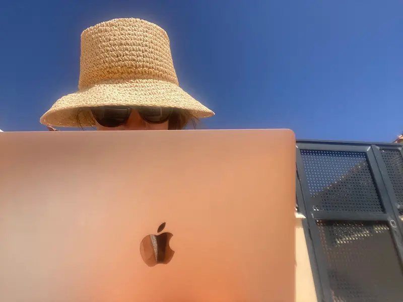 digital nomad doing research